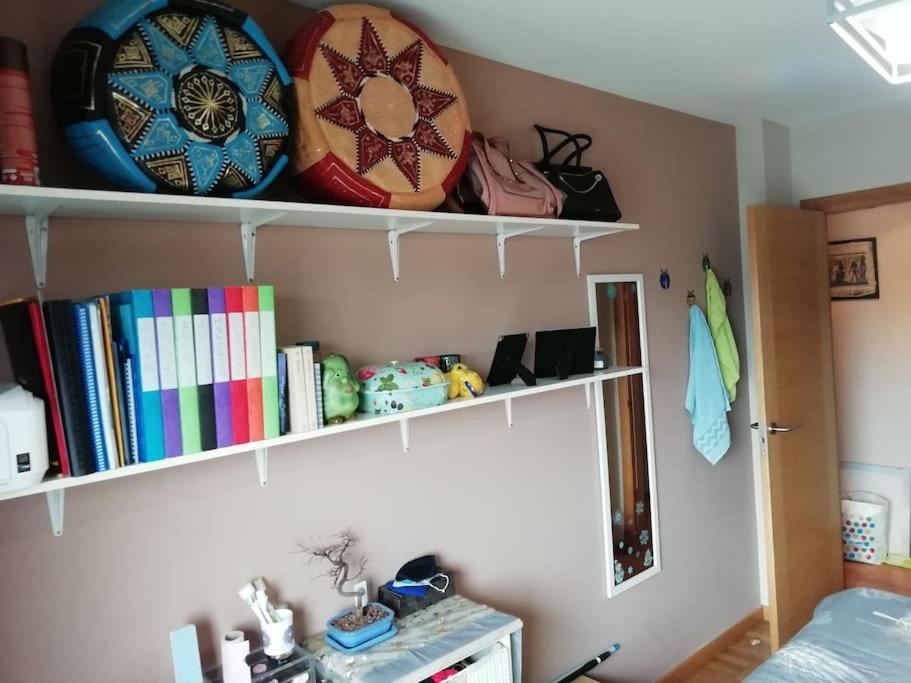 Habitacion En Piso Compartido Cerca De Playa De Samil Vigo Luaran gambar