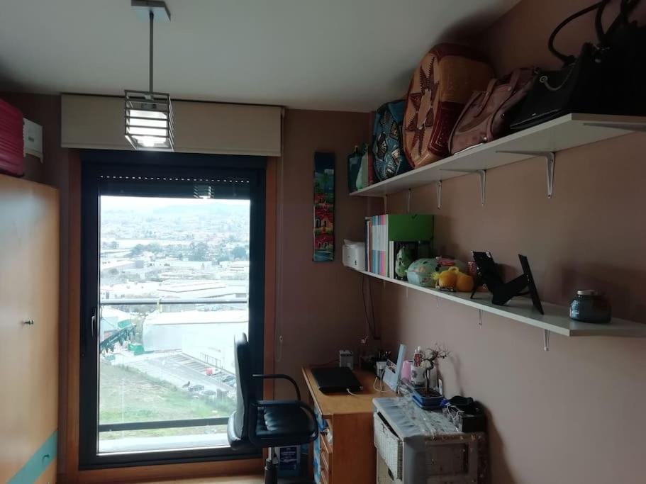 Habitacion En Piso Compartido Cerca De Playa De Samil Vigo Luaran gambar
